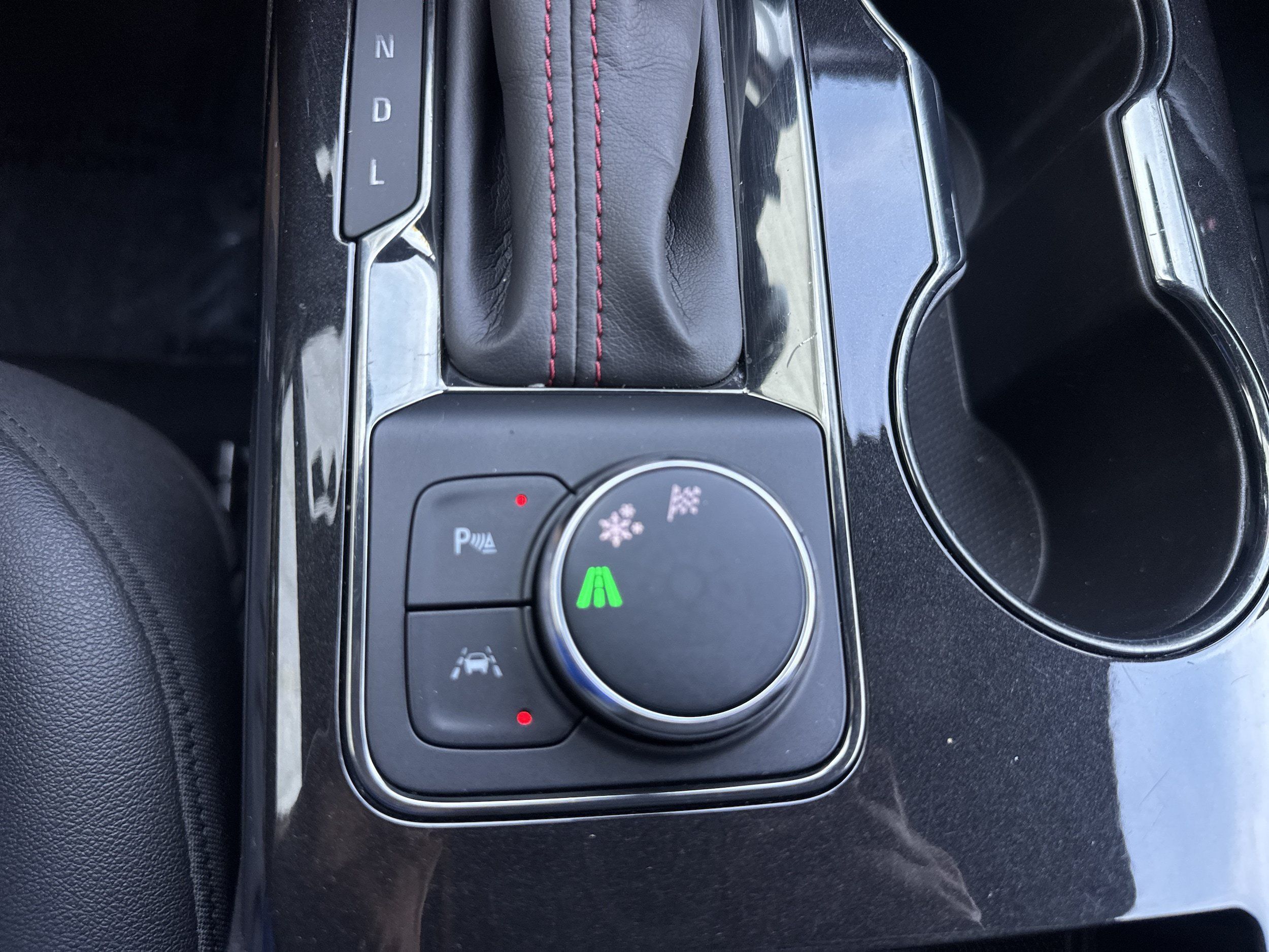 Used 2021 Chevrolet Blazer RS w/ Enhanced Convenience Package FWD image 25