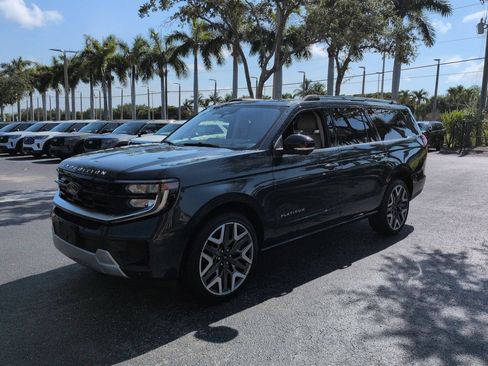 Certified 2025 Ford Expedition Max Platinum w/ Platinum Ultimate Package AWD/4WD image 8
