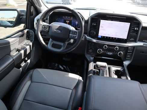 New 2025 Ford F150 Lariat w/ Equipment Group 501A Mid image 32