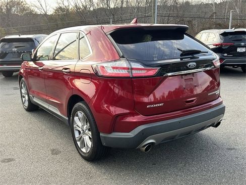Used 2019 Ford Edge Titanium image 5