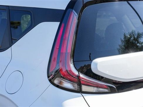 New 2025 Kia Soul S image 10