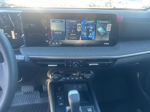 New 2026 Nissan Kicks SV image 27