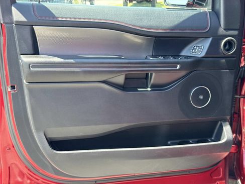 Used 2019 Ford Expedition Limited w/ Equipment Group 303A AWD/4WD image 22