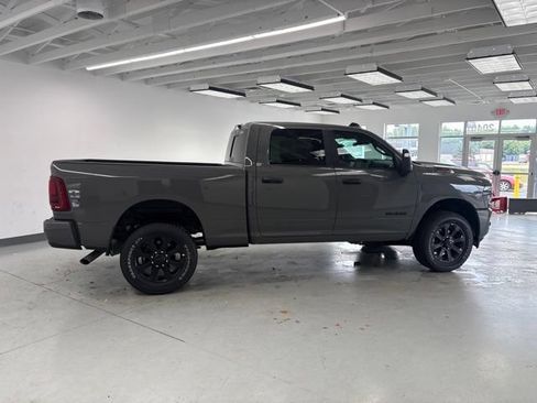 New 2026 RAM 3500 Big Horn AWD/4WD image 9