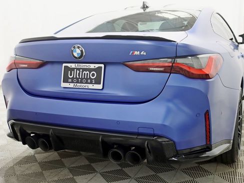 Used 2021 BMW M4 Coupe w/ Executive Package RWD image 13