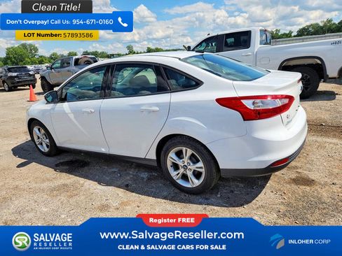 Used 2014 Ford Focus SE FWD image 3