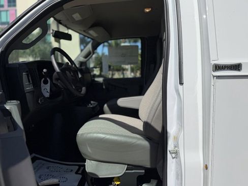 New 2025 Chevrolet Express 3500 w/ Power Convenience Package image 7
