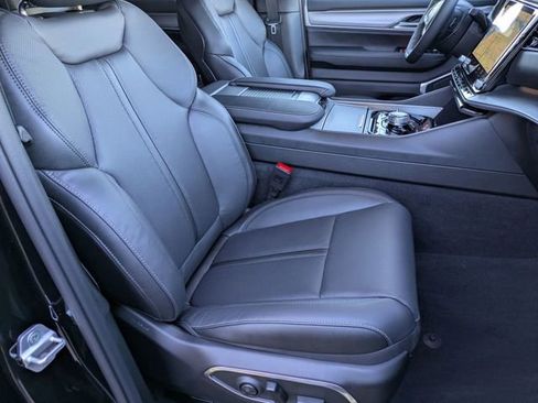 New 2026 Jeep Grand Wagoneer Summit w/ Premium Group III AWD/4WD image 60