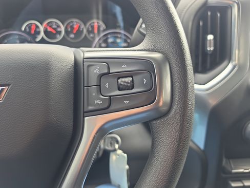 Used 2022 Chevrolet Silverado 2500 LT AWD/4WD image 21