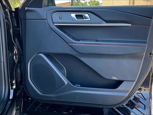 Certified 2025 Ford Explorer ST-Line w/ ST-Line Street Pack AWD/4WD image 22