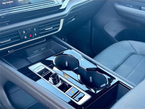 Used 2024 Volkswagen Atlas Cross Sport SEL image 14