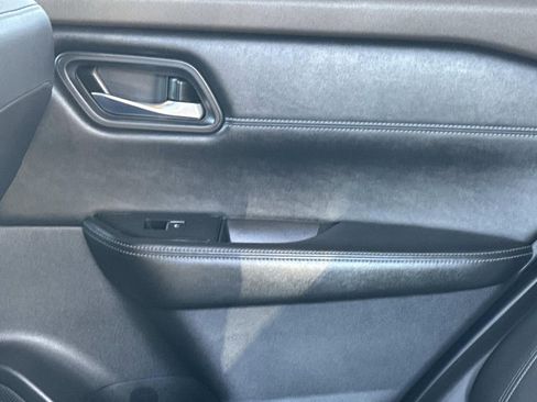 Certified 2023 Nissan Rogue SL w/ SL Premium Package image 17