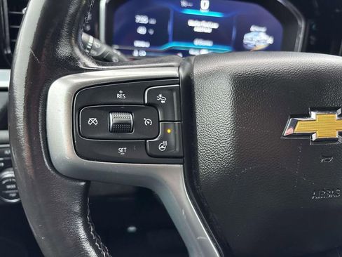 Used 2022 Chevrolet Silverado 1500 LT AWD/4WD image 19
