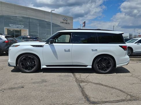 Certified 2026 INFINITI QX80 4WD w/ Sport Exterior Package image 2