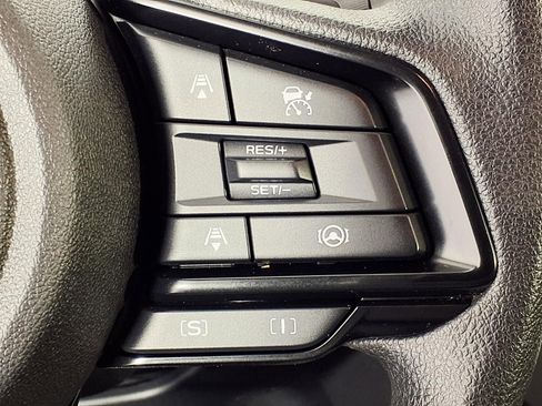Used 2024 Subaru Crosstrek 2.0i Premium AWD/4WD image 17