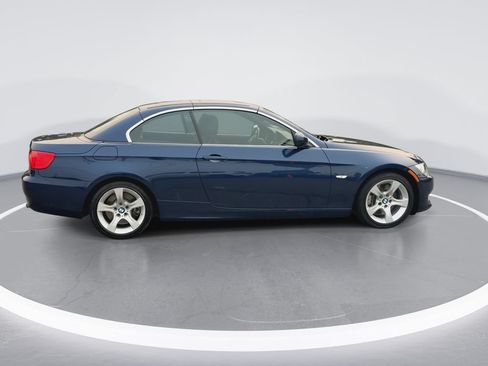 Used 2011 BMW 335i Convertible RWD image 9