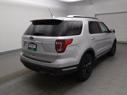Used 2019 Ford Explorer Limited w/ Class III Trailer Tow Package FWD image 9