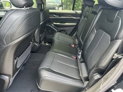 New 2026 Jeep Grand Cherokee Limited AWD/4WD image 19