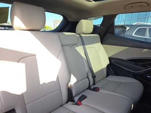 Used 2017 Hyundai Santa Fe Sport w/ 2.4L Tech Package 04 image 9