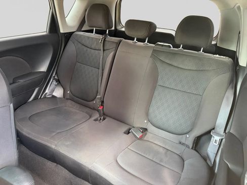 Used 2017 Kia Soul FWD image 13