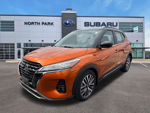 Used 2021 Nissan Kicks SR FWD image 4