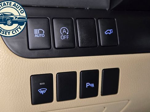 Used 2017 Toyota Highlander Limited w/ Protection Package #3 AWD/4WD image 21