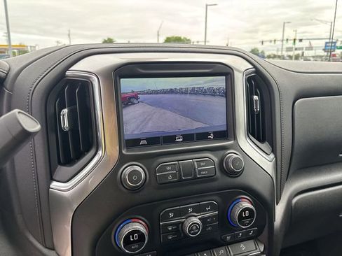 Certified 2021 Chevrolet Silverado 1500 LTZ w/ LTZ Premium Package AWD/4WD image 28