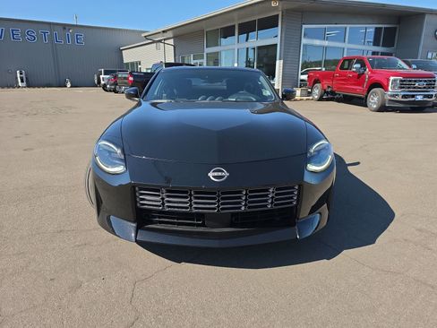 Used 2025 Nissan Z Sport w/ Floor Mat Package RWD image 14