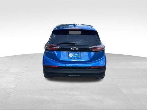 Used 2022 Chevrolet Bolt LT FWD image 5
