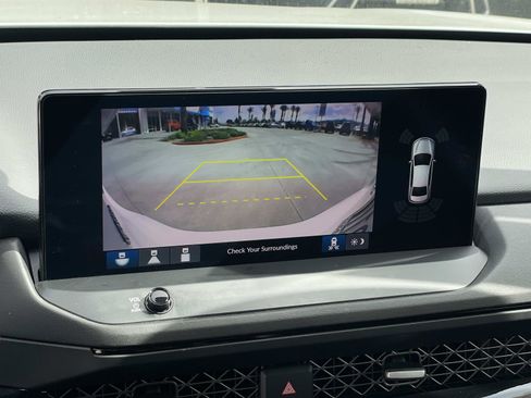 Used 2024 Honda Accord Touring image 11