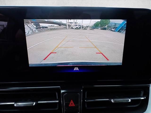 Used 2025 Chevrolet TrailBlazer LT AWD/4WD image 19
