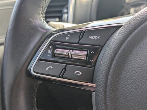 Used 2022 Kia Sportage EX w/ EX Technology Package FWD image 41