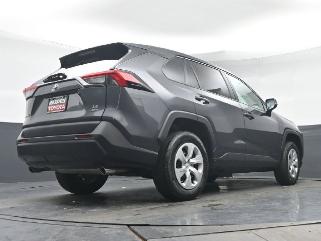 Certified 2025 Toyota RAV4 LE AWD/4WD image 32