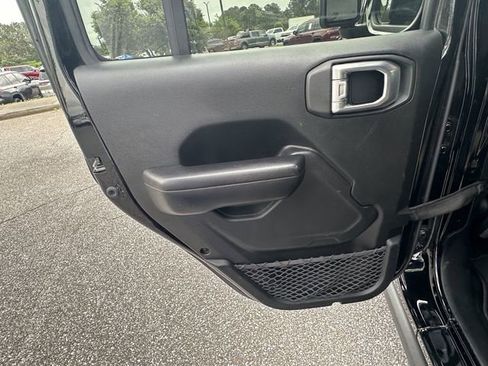 Used 2021 Jeep Wrangler Unlimited Sport image 21
