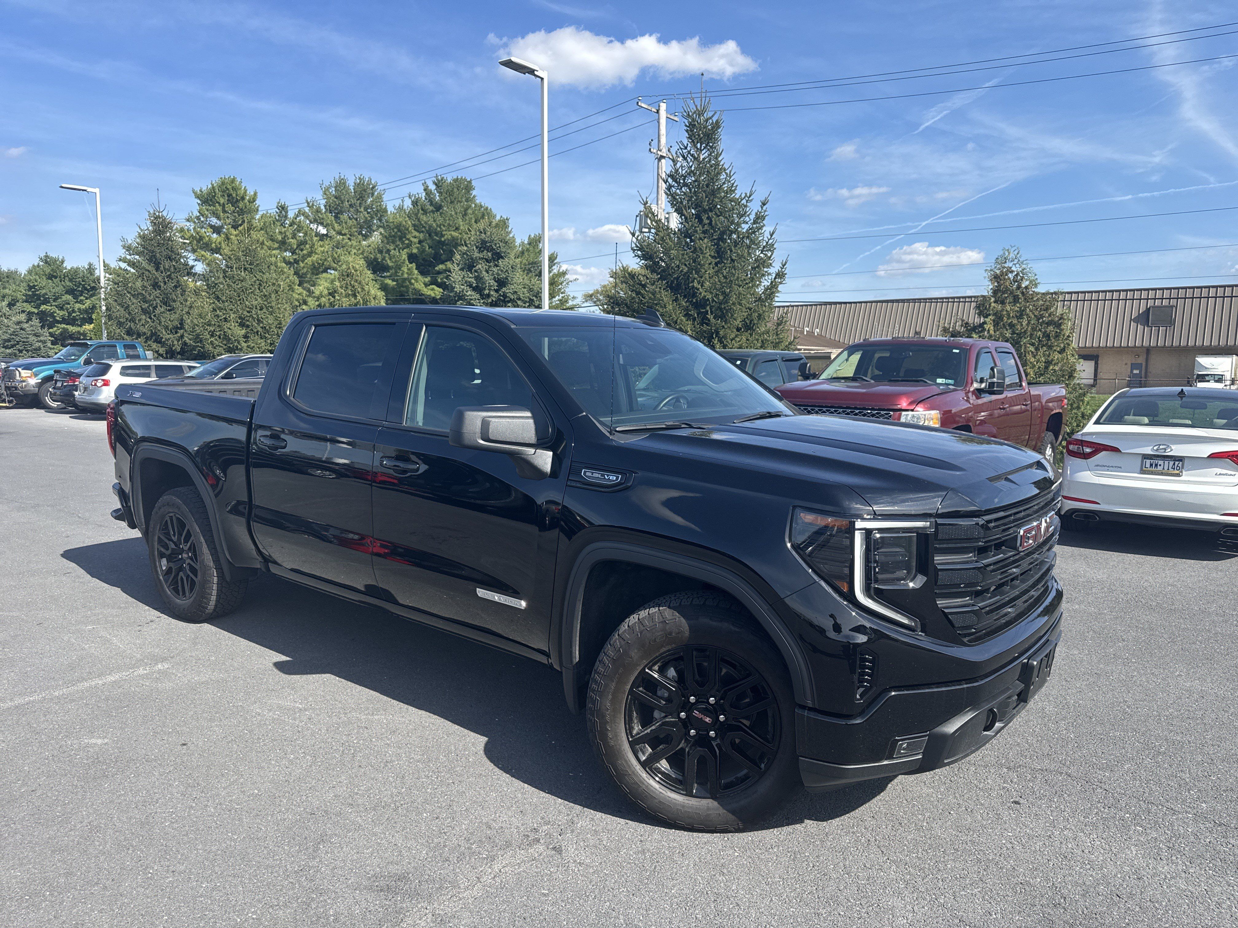 Used 2025 GMC Sierra 1500 Elevation w/ X31 Off-Road Package AWD/4WD image 28