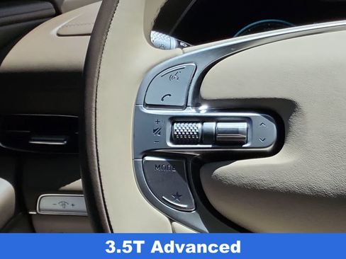 Used 2024 Genesis GV80 3.5T Advanced AWD/4WD image 28