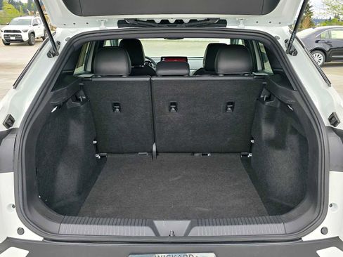 Used 2024 Volkswagen ID.4 2WD image 14