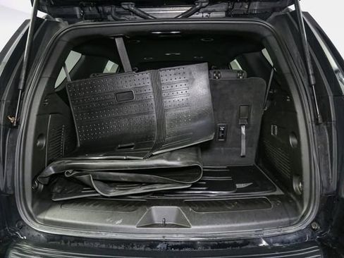 Used 2022 Chevrolet Tahoe LS image 9