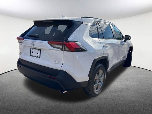 New 2025 Toyota RAV4 XLE image 14