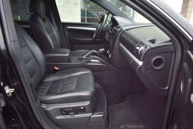 Used 2010 Porsche Cayenne AWD/4WD image 44