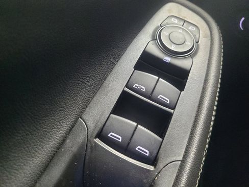 Used 2024 Buick Encore GX Preferred FWD image 27