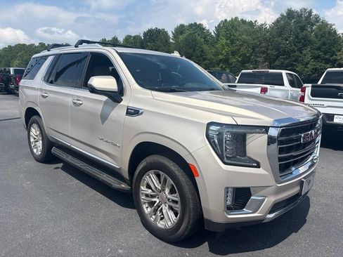 Used 2021 GMC Yukon SLT w/ SLT Luxury Plus Package AWD/4WD image 2