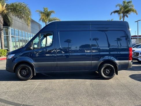 Used 2025 Mercedes-Benz Sprinter 2500 image 8