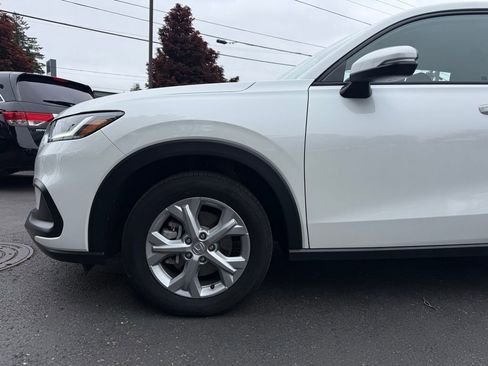Used 2025 Honda HR-V LX image 5