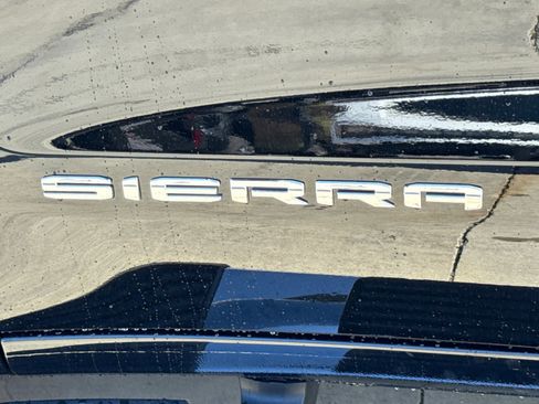 New 2026 GMC Sierra 1500 SLT w/ SLT Premium Plus Package image 10