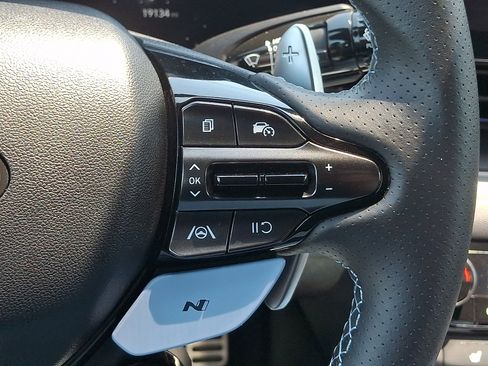 Used 2025 Hyundai Elantra N FWD image 23