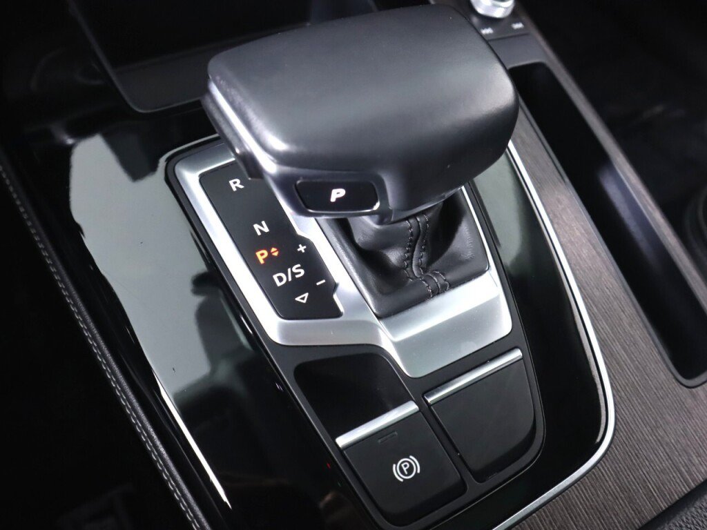 Used 2021 Audi Q5 2.0T Premium Plus w/ Premium Plus Package AWD/4WD image 27