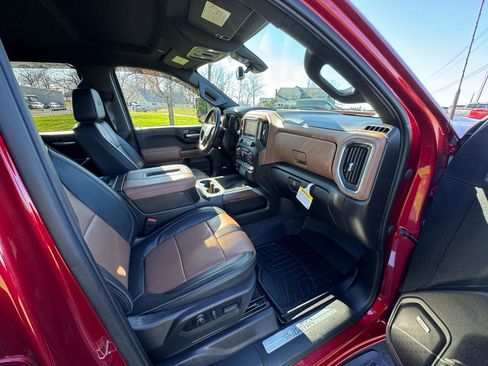 Used 2022 Chevrolet Silverado 2500 High Country w/ Z71 Off-Road Package image 14