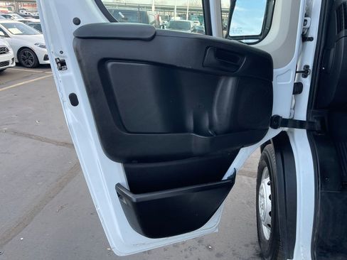 Used 2022 RAM ProMaster 2500 image 12