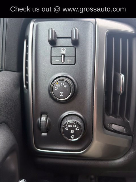 Used 2017 Chevrolet Silverado 1500 LT w/ Midnight Edition AWD/4WD image 13